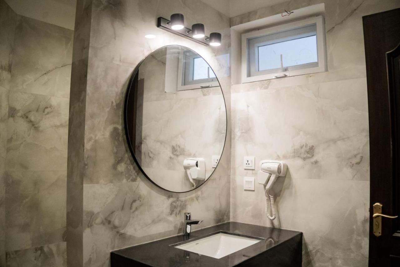 Hillside Residence E-7 By Paramount Hospitality Islamabad Bagian luar foto